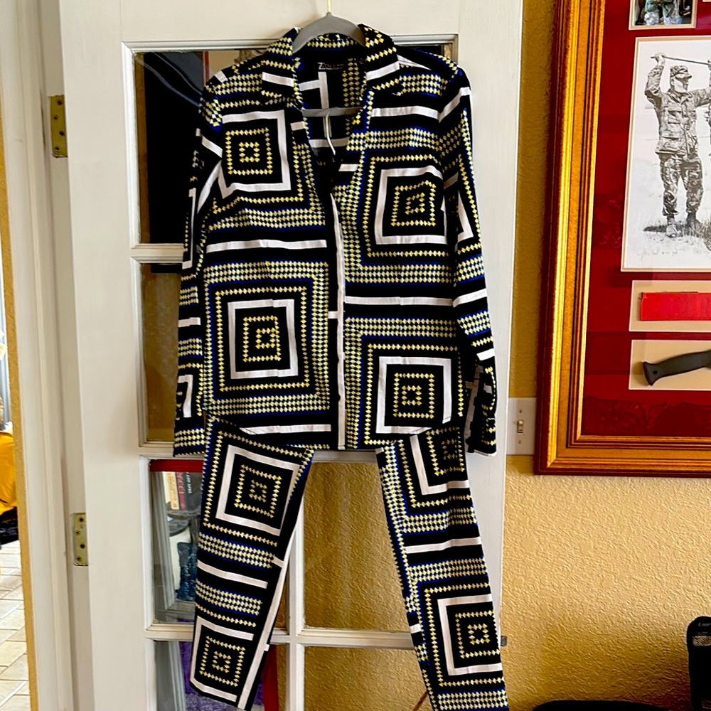 New York & Company Black and Gold pants suit with Geometric Design